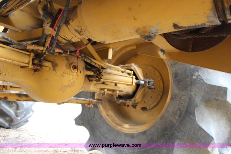 image for item L2435 2001 Buckeye 7200 Magnum drainage tile wheel trencher