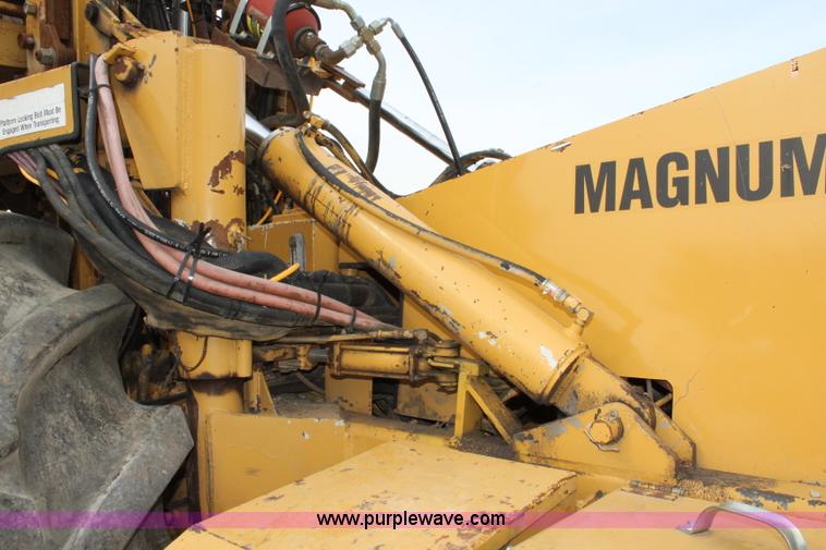 image for item L2435 2001 Buckeye 7200 Magnum drainage tile wheel trencher