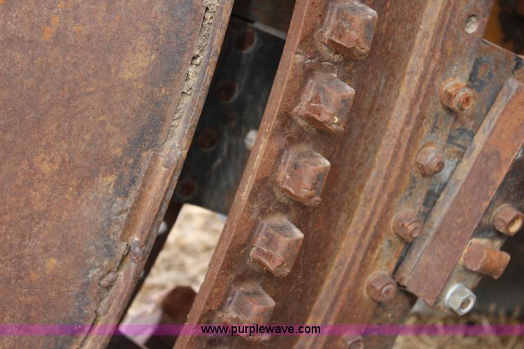 image for item L2435 2001 Buckeye 7200 Magnum drainage tile wheel trencher