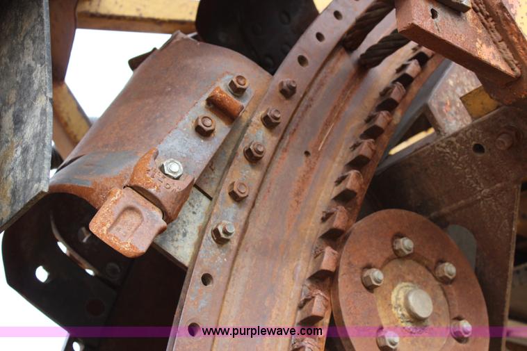 image for item L2435 2001 Buckeye 7200 Magnum drainage tile wheel trencher