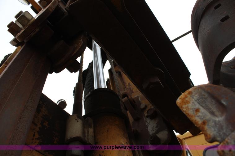 image for item L2435 2001 Buckeye 7200 Magnum drainage tile wheel trencher