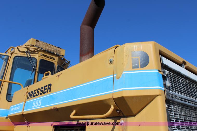 image for item L2438 1992 Dresser 555 wheel loader