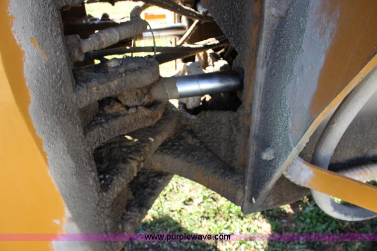 image for item L2438 1992 Dresser 555 wheel loader