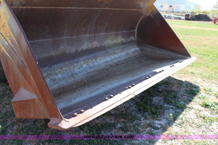 image for item L2438 1992 Dresser 555 wheel loader