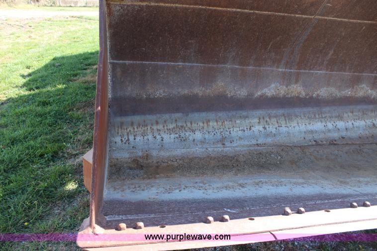 image for item L2438 1992 Dresser 555 wheel loader