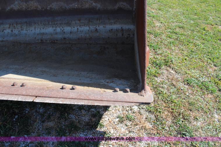 image for item L2438 1992 Dresser 555 wheel loader