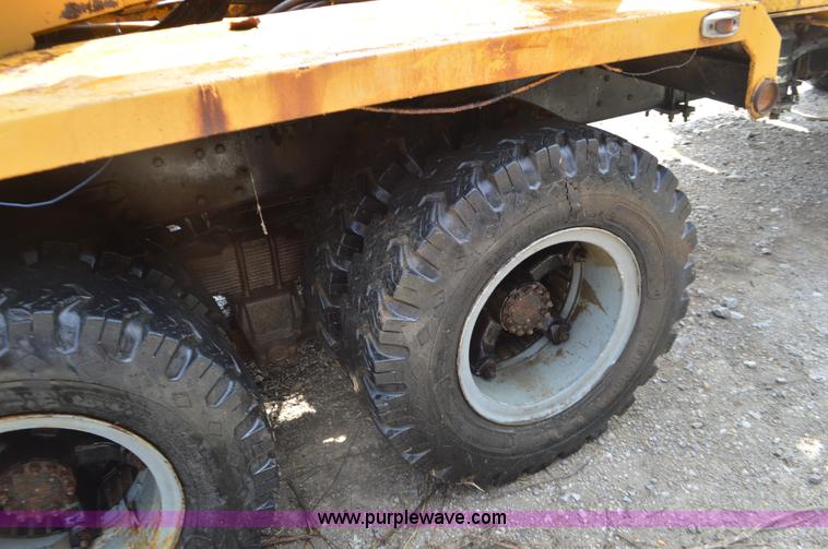 image for item L2788 1979 Ford 800 tree transplanter truck