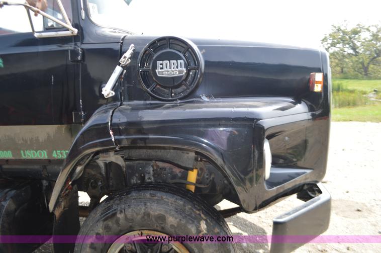 image for item L2788 1979 Ford 800 tree transplanter truck