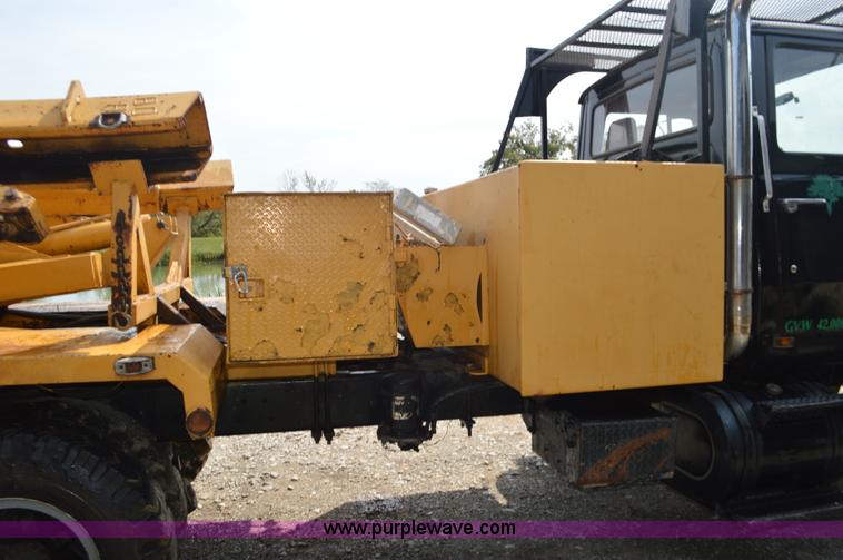 image for item L2788 1979 Ford 800 tree transplanter truck