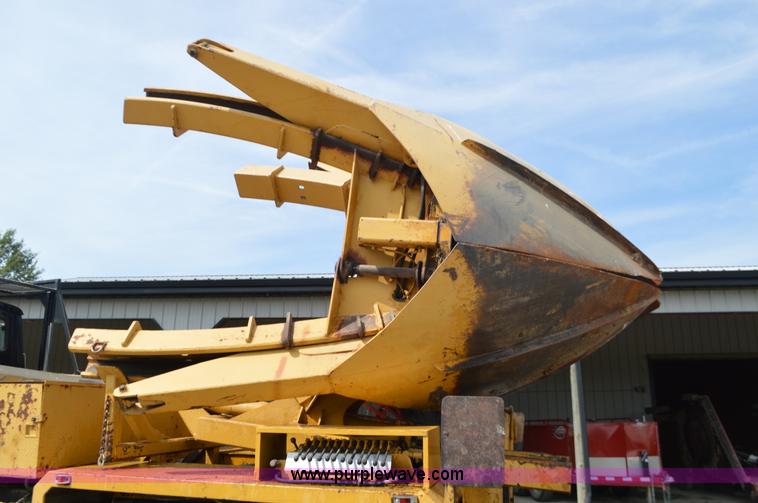 image for item L2788 1979 Ford 800 tree transplanter truck