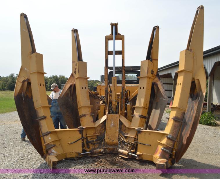 image for item L2788 1979 Ford 800 tree transplanter truck