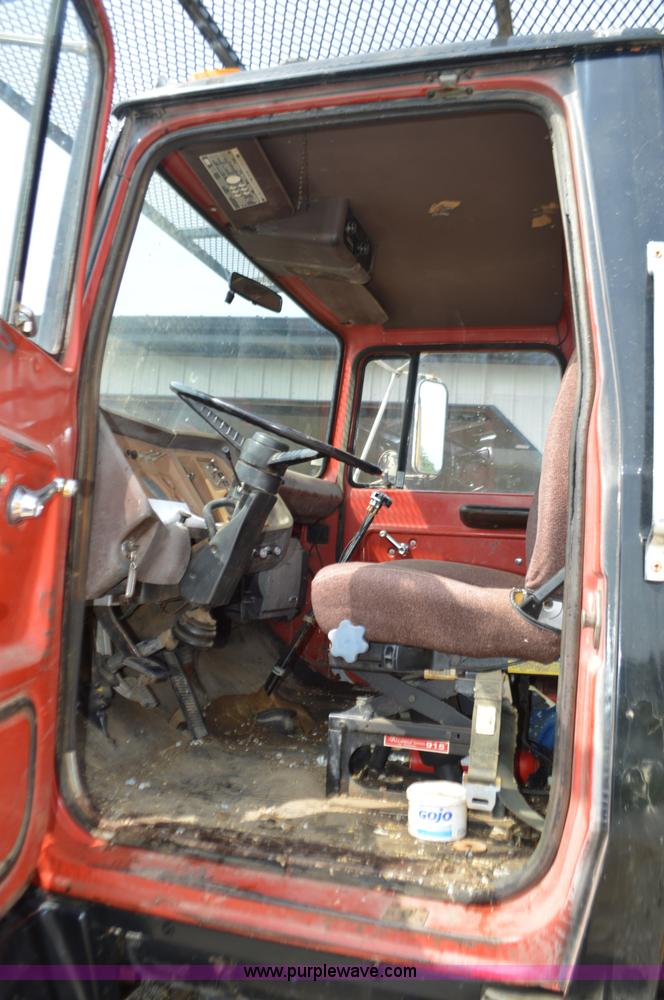 image for item L2788 1979 Ford 800 tree transplanter truck