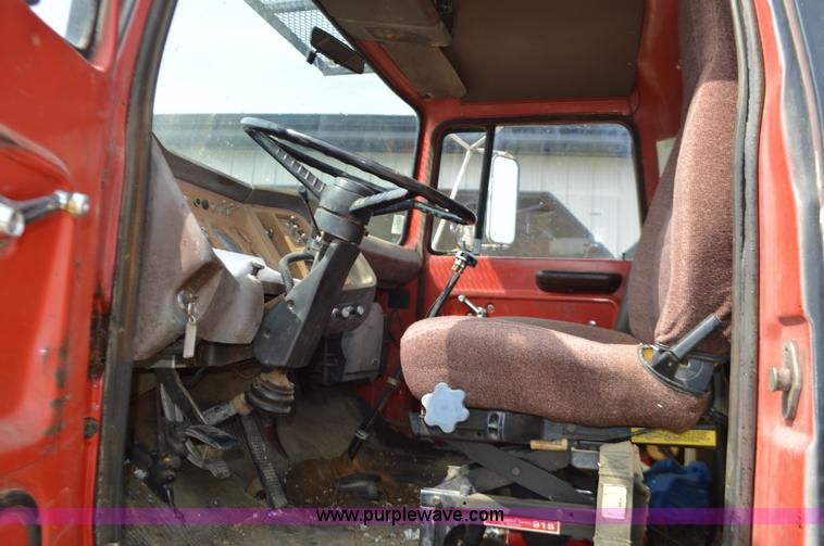 image for item L2788 1979 Ford 800 tree transplanter truck