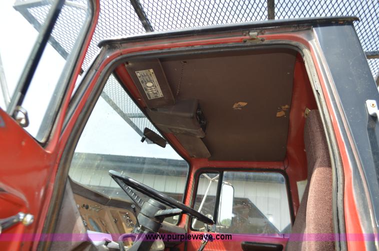 image for item L2788 1979 Ford 800 tree transplanter truck