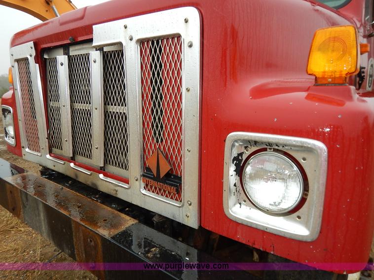 image for item L3533 2001 International F2554 dump truck