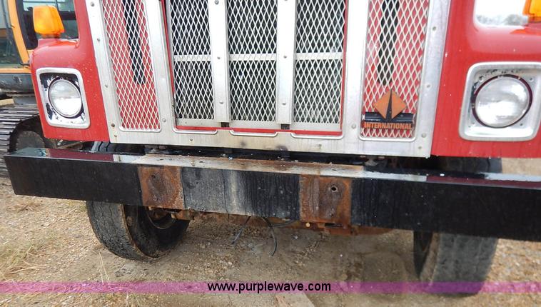 image for item L3533 2001 International F2554 dump truck