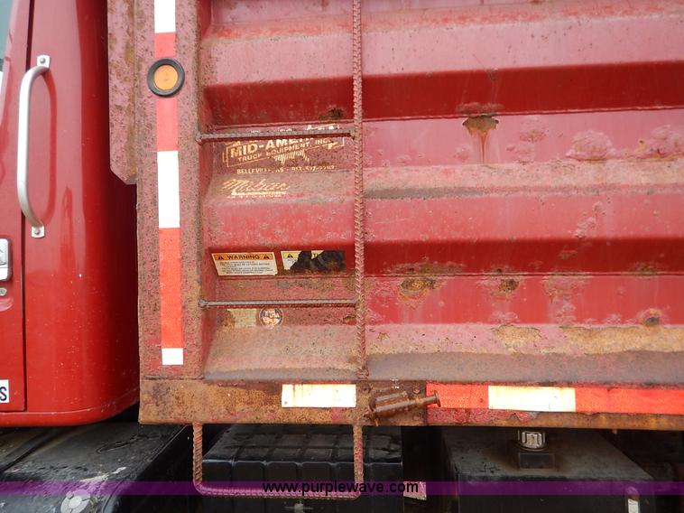 image for item L3533 2001 International F2554 dump truck