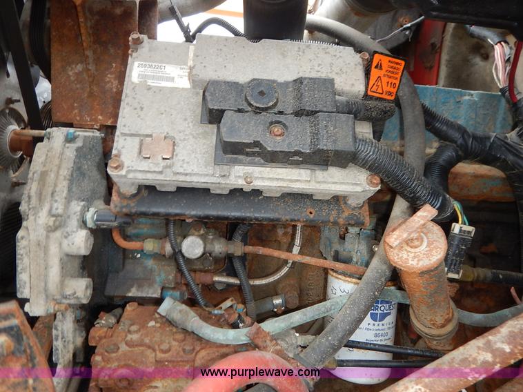 image for item L3533 2001 International F2554 dump truck