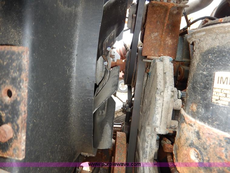 image for item L3533 2001 International F2554 dump truck