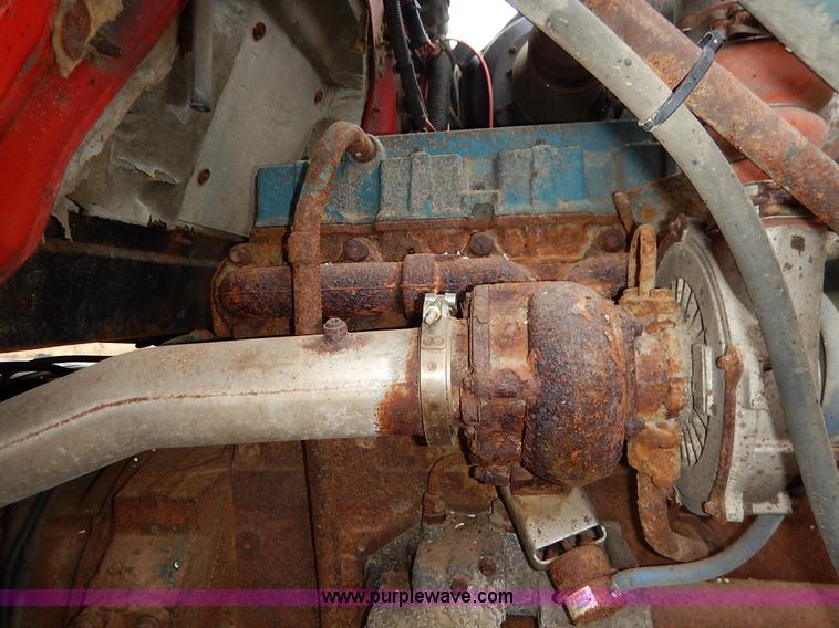 image for item L3533 2001 International F2554 dump truck