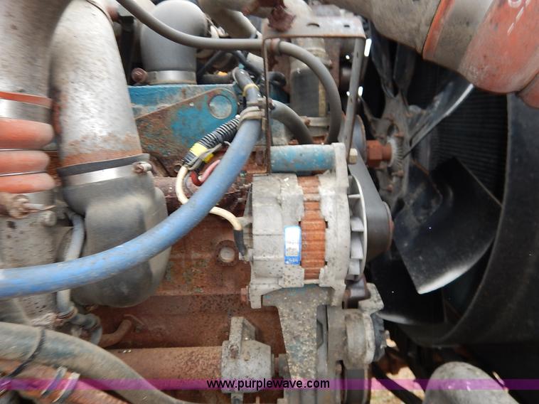 image for item L3533 2001 International F2554 dump truck