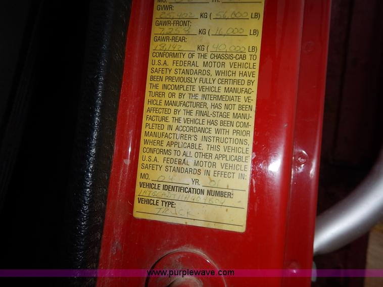 image for item L3533 2001 International F2554 dump truck