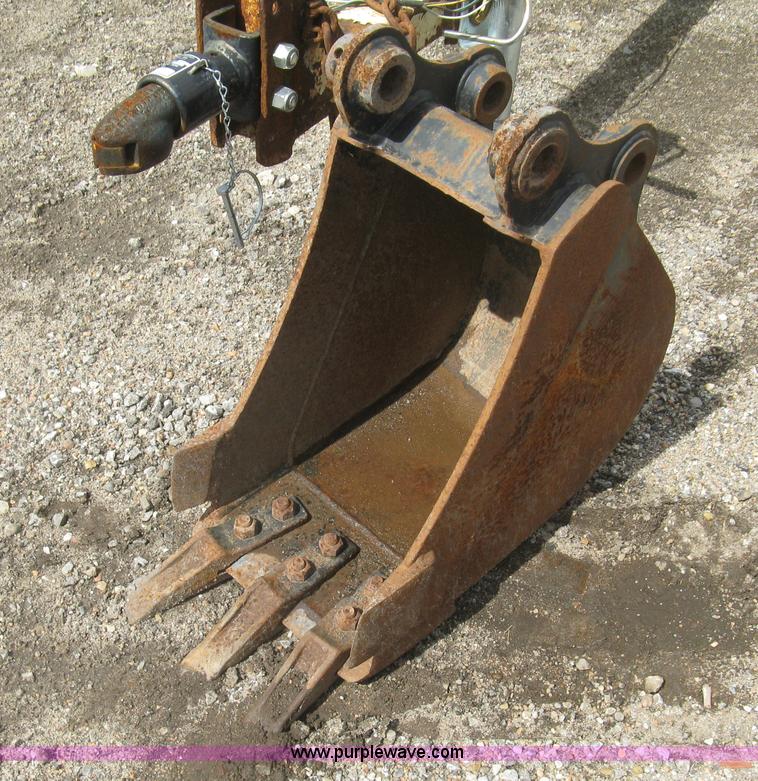 image for item L6341 2005 Caterpillar 302.5 mini excavator