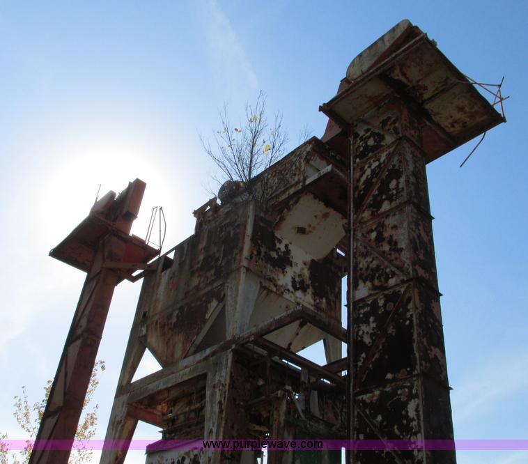 image for item R9461 Hethering Berner asphalt batch plant