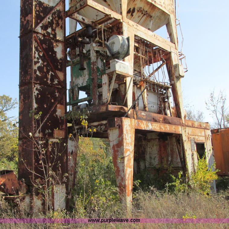image for item R9461 Hethering Berner asphalt batch plant
