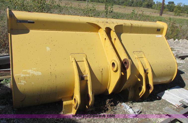 image for item Z9550 John Deere bucket