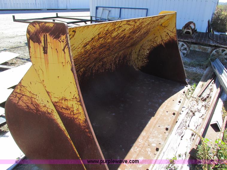 image for item Z9550 John Deere bucket