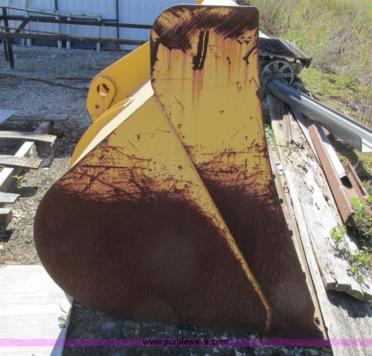 image for item Z9550 John Deere bucket