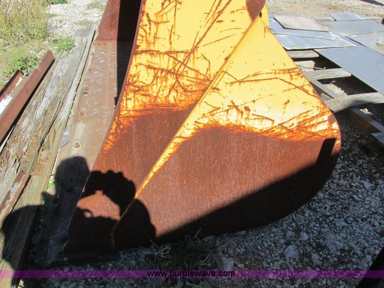 image for item Z9550 John Deere bucket