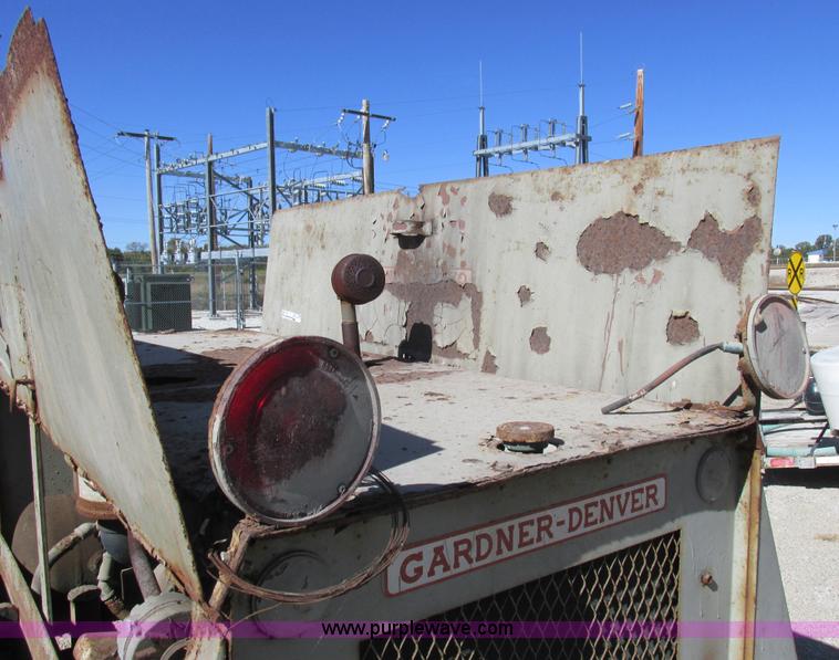 image for item Z9551 1972 Gardner Denver SPFGA air compressor