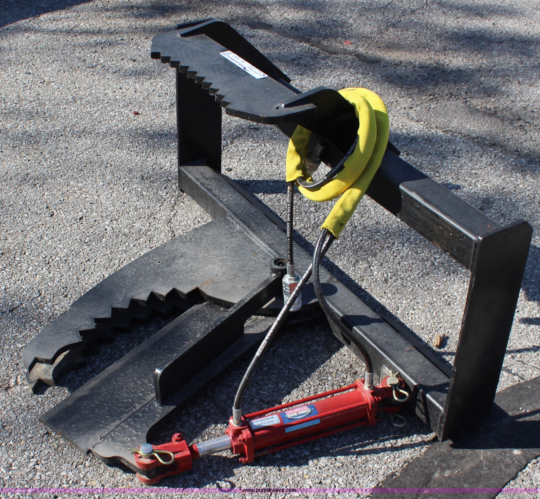 Tree shear skid steer attachment in Olathe, KS Item BL9387 sold
