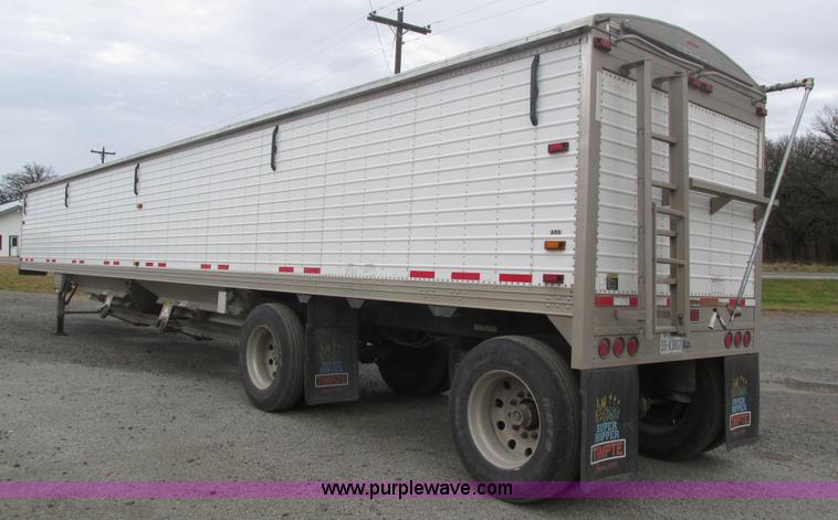 image for item H1025 2011 Timpte S5062 Super Hopper grain trailer