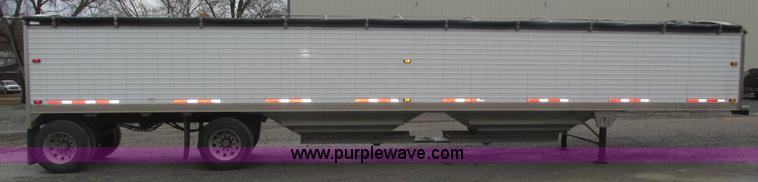 image for item H1025 2011 Timpte S5062 Super Hopper grain trailer