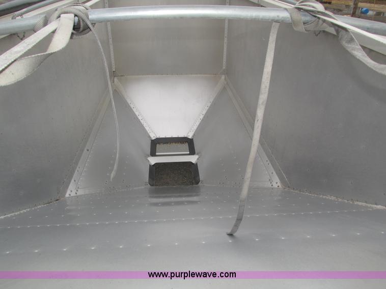 image for item H1025 2011 Timpte S5062 Super Hopper grain trailer