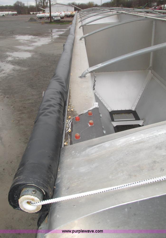 image for item H1025 2011 Timpte S5062 Super Hopper grain trailer