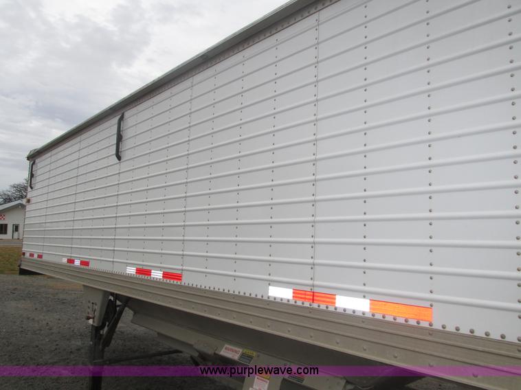 image for item H1025 2011 Timpte S5062 Super Hopper grain trailer