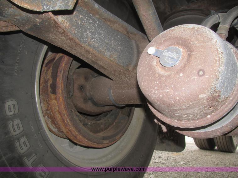 image for item H1025 2011 Timpte S5062 Super Hopper grain trailer