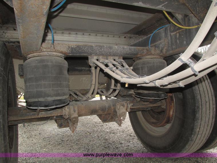 image for item H1025 2011 Timpte S5062 Super Hopper grain trailer