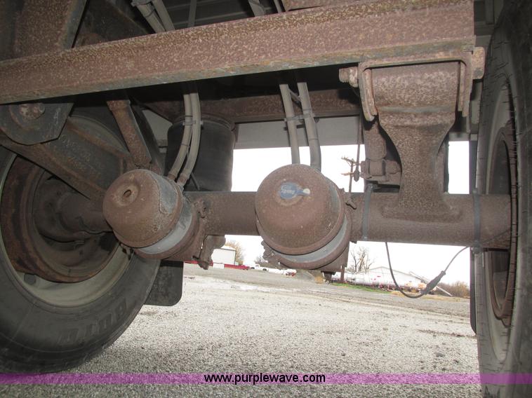 image for item H1025 2011 Timpte S5062 Super Hopper grain trailer