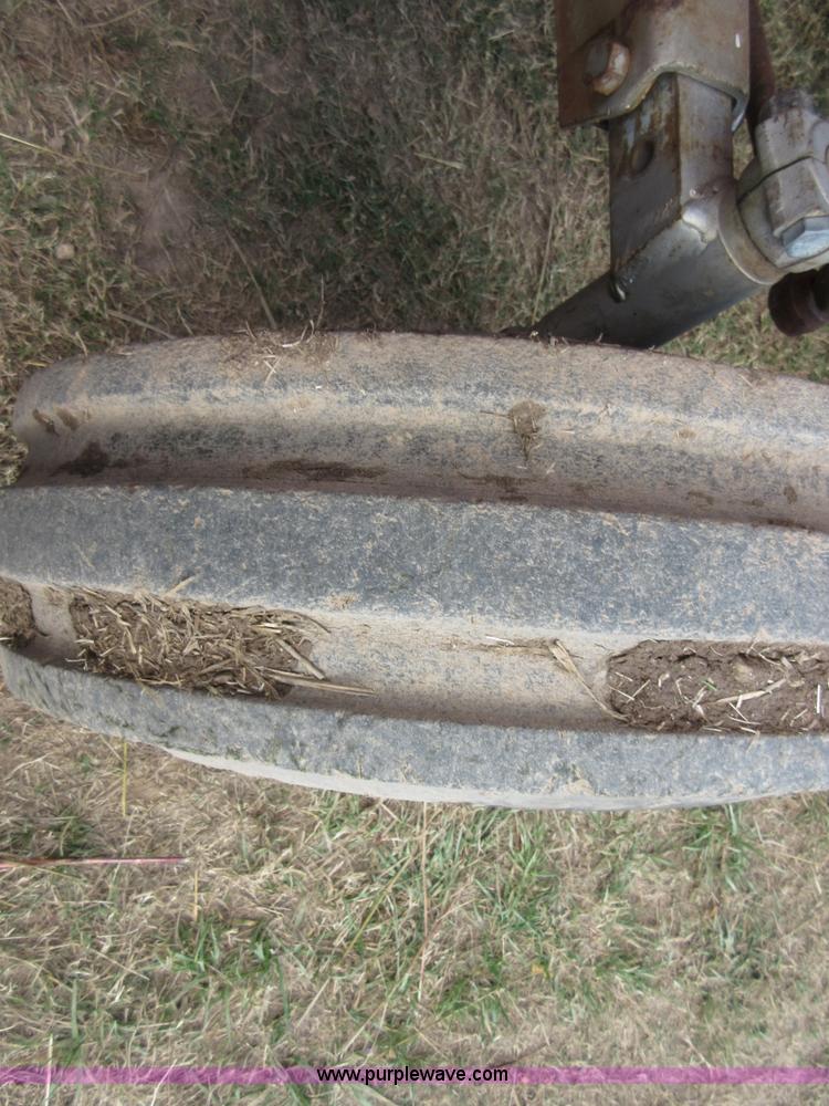 image for item I1854 Massey-Ferguson 265 tractor