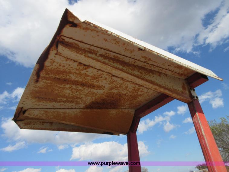 image for item I1854 Massey-Ferguson 265 tractor