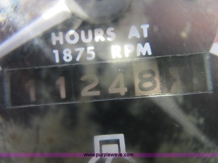 image for item I1854 Massey-Ferguson 265 tractor