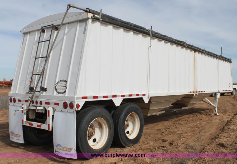 image for item J1402 2007 CTS Harvest Master double hopper grain trailer