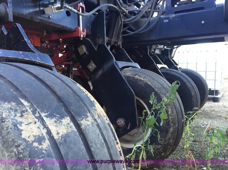 image for item J1736 2001 White 8524 planter