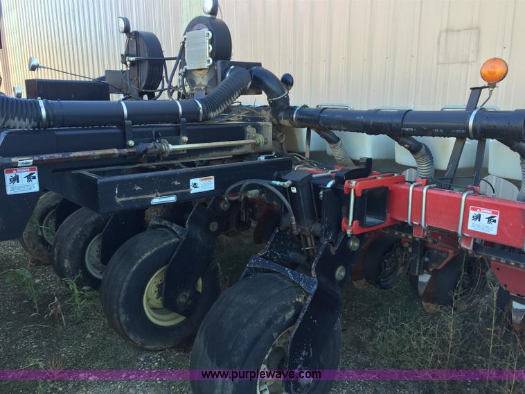 image for item J1736 2001 White 8524 planter