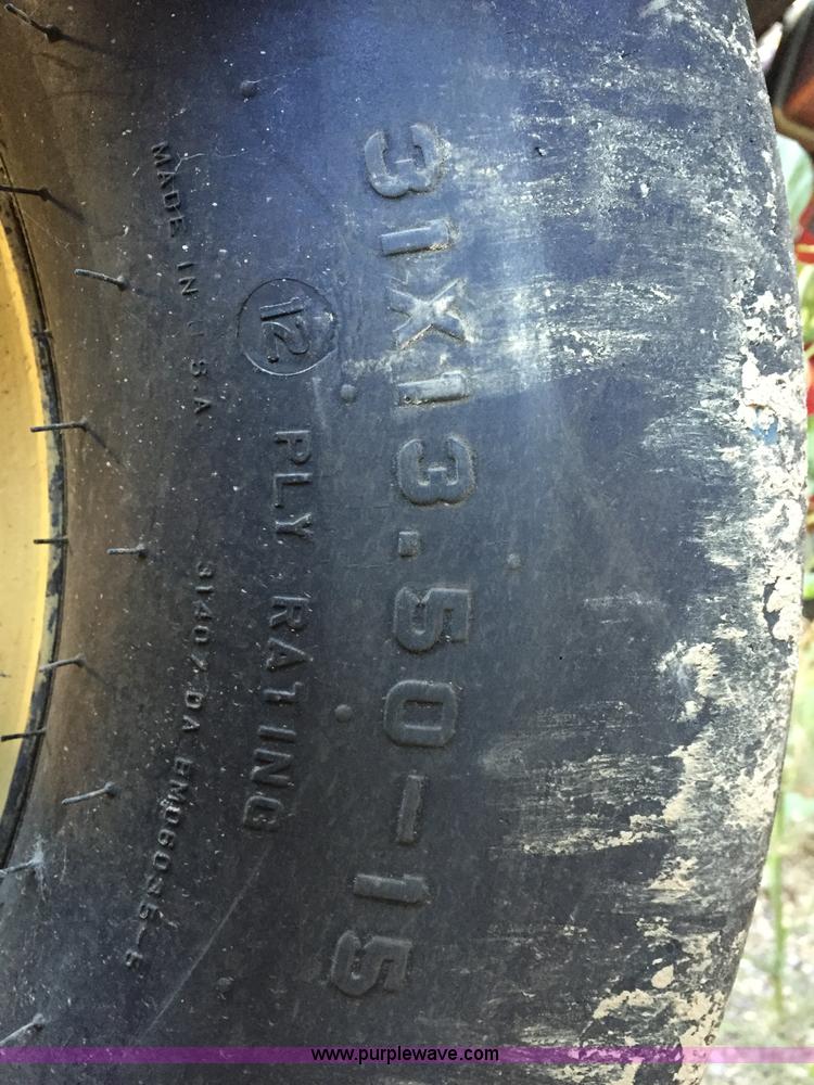 image for item J1736 2001 White 8524 planter